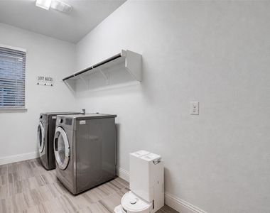 13940 Steadman Drive - Photo Thumbnail 29