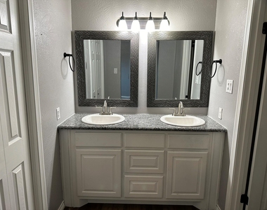204 E Rucker Street - Photo Thumbnail 16
