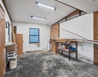 306 Homesite Road - Photo Thumbnail 8