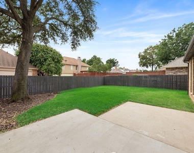 719 Parkway Boulevard - Photo Thumbnail 19