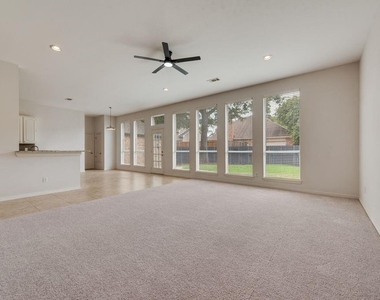 719 Parkway Boulevard - Photo Thumbnail 7