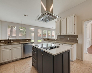 719 Parkway Boulevard - Photo Thumbnail 5