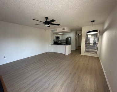 2305 Basil Drive - Photo Thumbnail 7