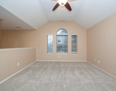 1427 Autumnmist Drive - Photo Thumbnail 19