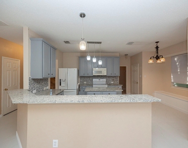 1427 Autumnmist Drive - Photo Thumbnail 7