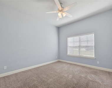 1506 Back Stretch Road - Photo Thumbnail 23