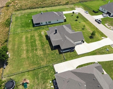 1506 Back Stretch Road - Photo Thumbnail 33