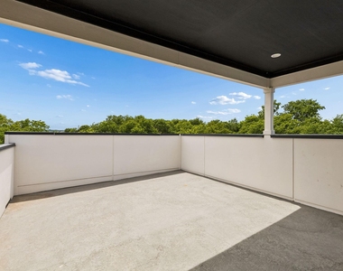 1626 Canada Drive - Photo Thumbnail 32
