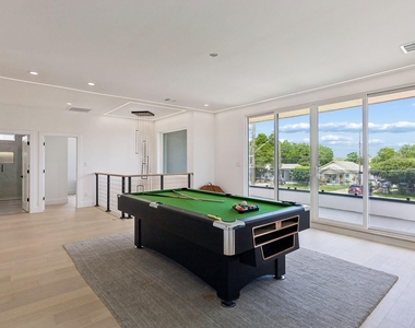1626 Canada Drive - Photo Thumbnail 21