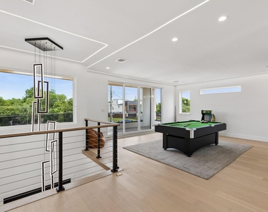 1626 Canada Drive - Photo Thumbnail 18