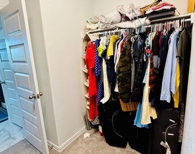 3908 Burks Court - Photo Thumbnail 16