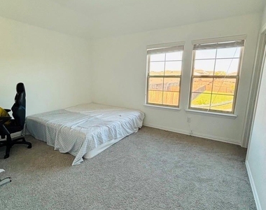 3908 Burks Court - Photo Thumbnail 22