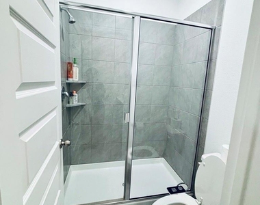 3908 Burks Court - Photo Thumbnail 24