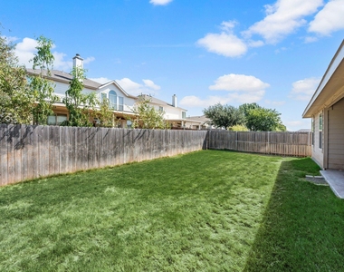 3132 Newfield Court - Photo Thumbnail 23