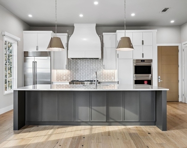 49 Arta Drive - Photo Thumbnail 2