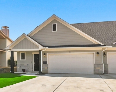 216 Wayside Court - Photo Thumbnail 21