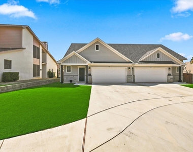 216 Wayside Court - Photo Thumbnail 20