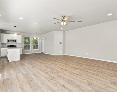 216 Wayside Court - Photo Thumbnail 2