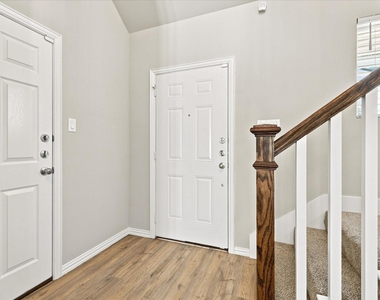 216 Wayside Court - Photo Thumbnail 1
