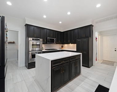 100 Krohn Court - Photo Thumbnail 17