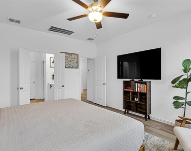 3113 Kaufman Court - Photo Thumbnail 15