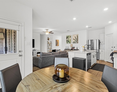 3113 Kaufman Court - Photo Thumbnail 12