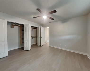 2803 Ursa Circle - Photo Thumbnail 13