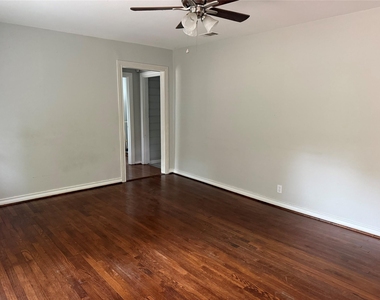 4233 Alamo - Photo Thumbnail 2
