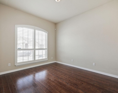 5112 Ambergris Trail - Photo Thumbnail 5