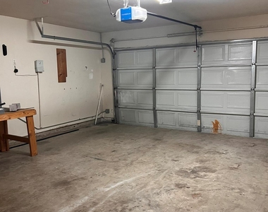 1017 Alexandria Drive - Photo Thumbnail 26