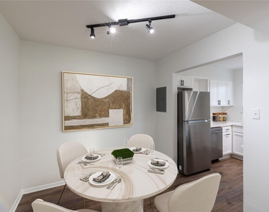 5921 Gaston Avenue - Photo Thumbnail 16