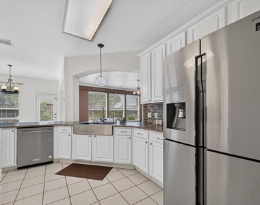 5101 Timberland Parkway - Photo Thumbnail 4