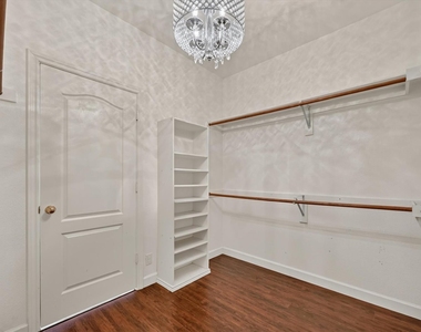 5101 Timberland Parkway - Photo Thumbnail 19
