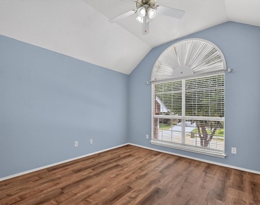 5101 Timberland Parkway - Photo Thumbnail 18