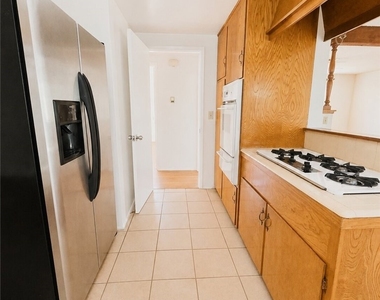 9635 Broadway - Photo Thumbnail 11