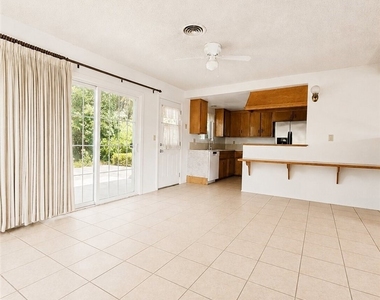 9635 Broadway - Photo Thumbnail 7