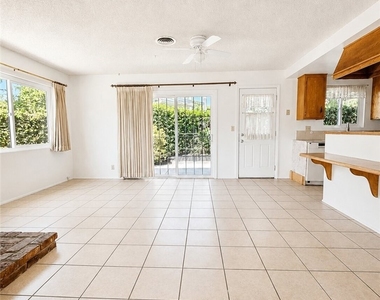 9635 Broadway - Photo Thumbnail 4