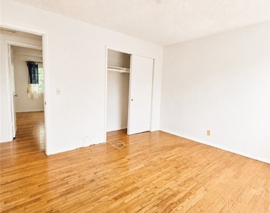 9635 Broadway - Photo Thumbnail 18