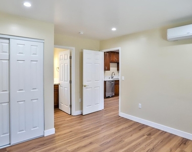 816 Bonita Street - Photo Thumbnail 13