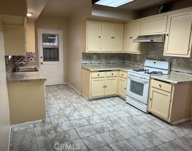 11326 Lower Azusa - Photo Thumbnail 10