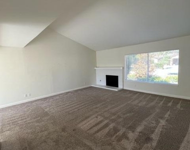 7126 Marmota Street - Photo Thumbnail 6