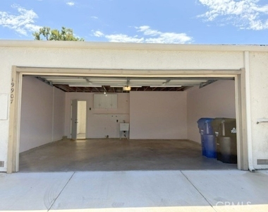 19907 Esquiline Avenue - Photo Thumbnail 10