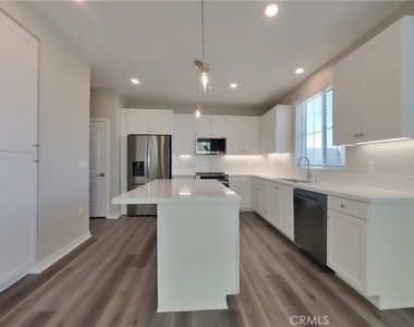 29431 Caribbean Pine Way - Photo Thumbnail 3