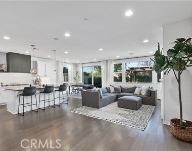 31650 Sweetwater Circle - Photo Thumbnail 6