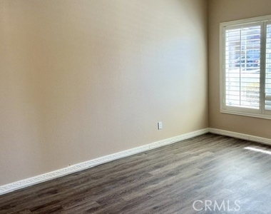 29687 Cool Meadow Drive - Photo Thumbnail 4