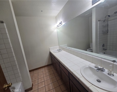 7057 W Avenue H - Photo Thumbnail 32