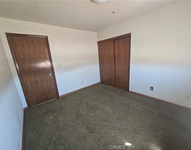 7057 W Avenue H - Photo Thumbnail 25