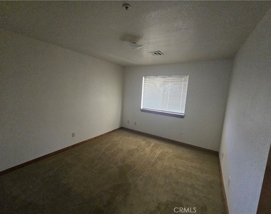 7057 W Avenue H - Photo Thumbnail 20