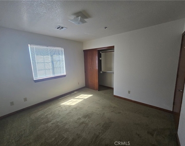 7057 W Avenue H - Photo Thumbnail 23
