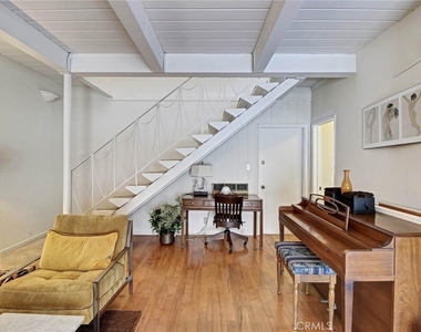 4268 Troost Avenue - Photo Thumbnail 12